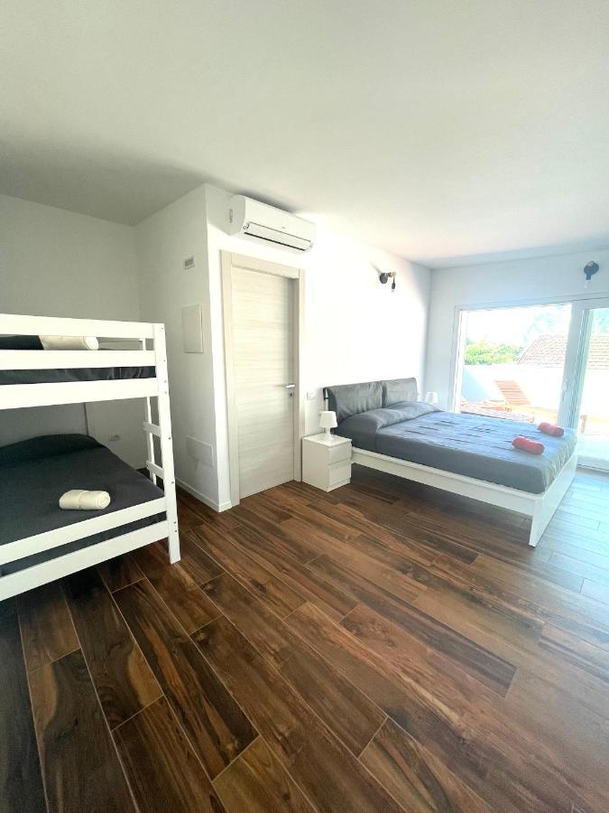 Garda Family & Solarium Appartement Riva del Garda Buitenkant foto