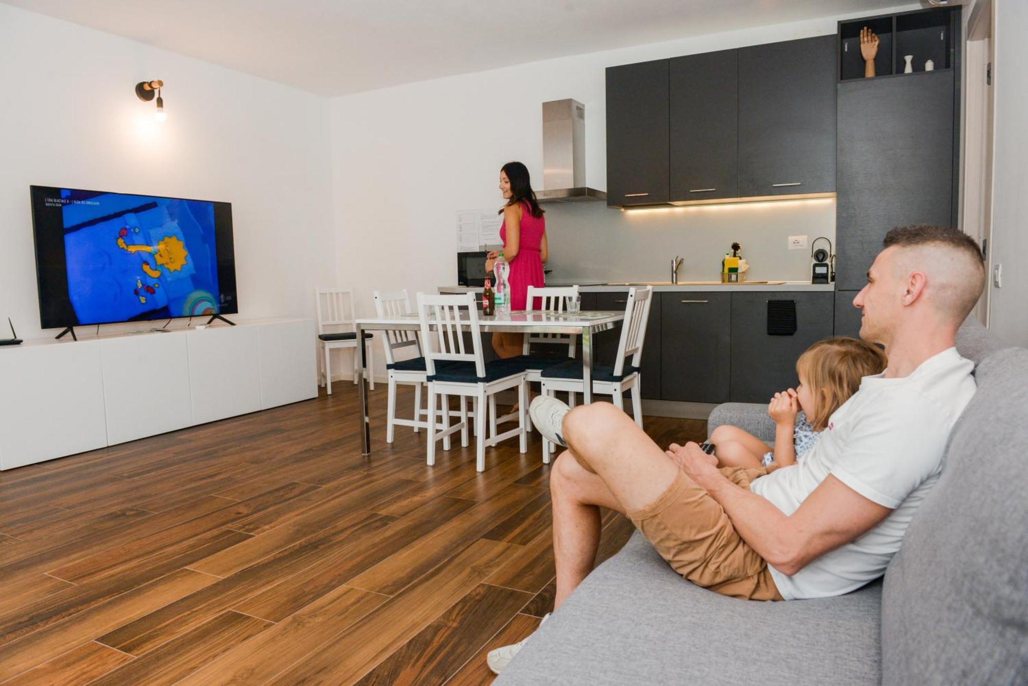 Garda Family & Solarium Appartement Riva del Garda Buitenkant foto
