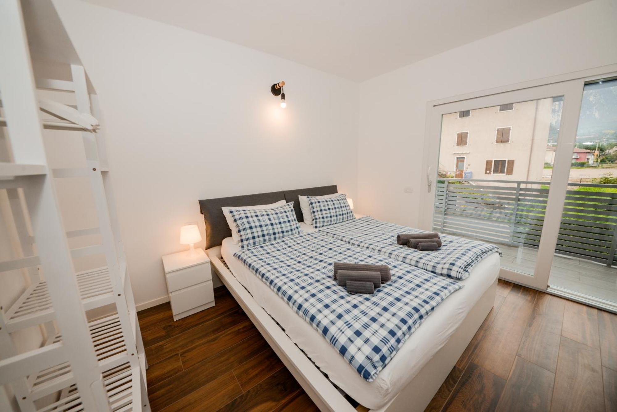 Garda Family & Solarium Appartement Riva del Garda Buitenkant foto