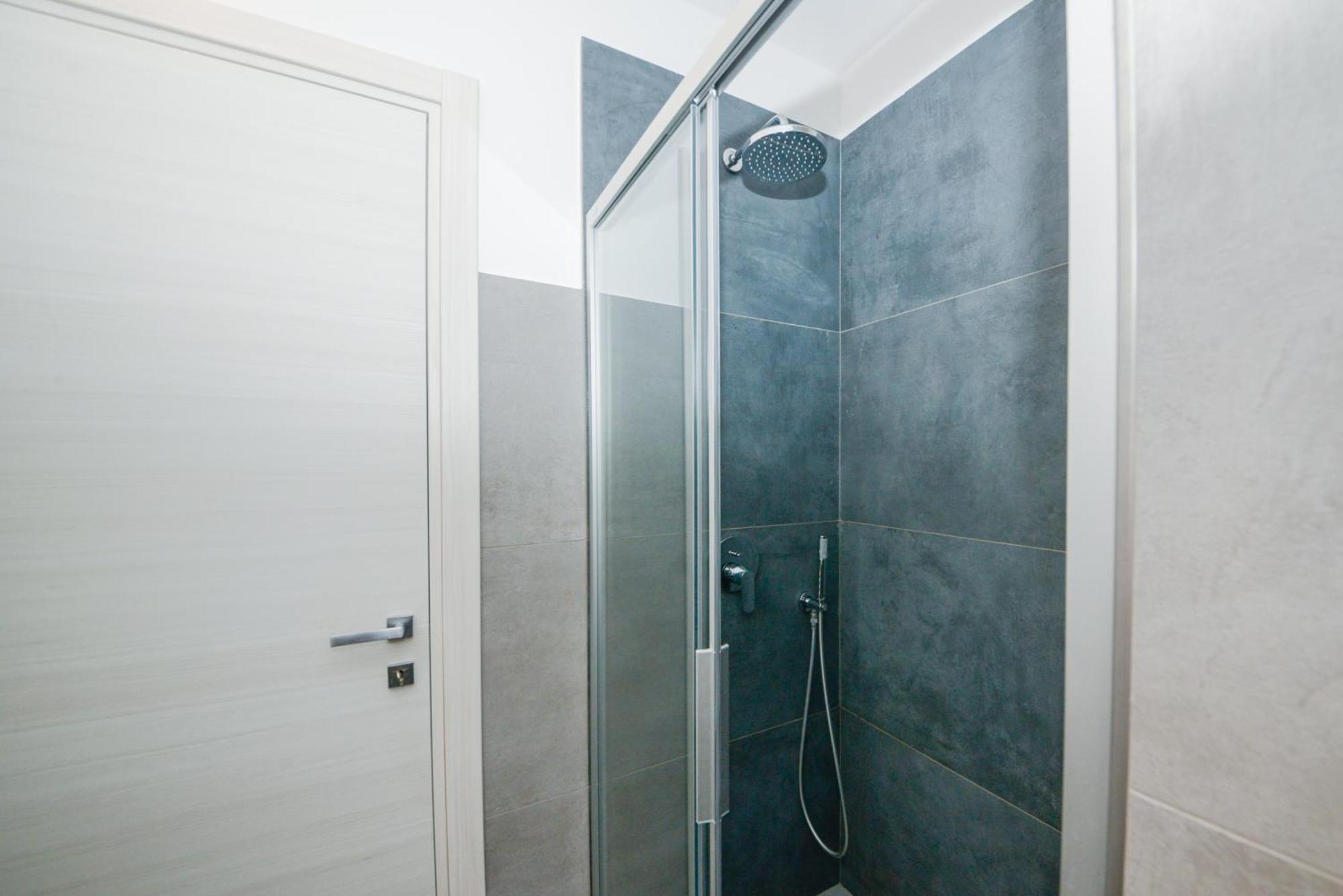 Garda Family & Solarium Appartement Riva del Garda Buitenkant foto