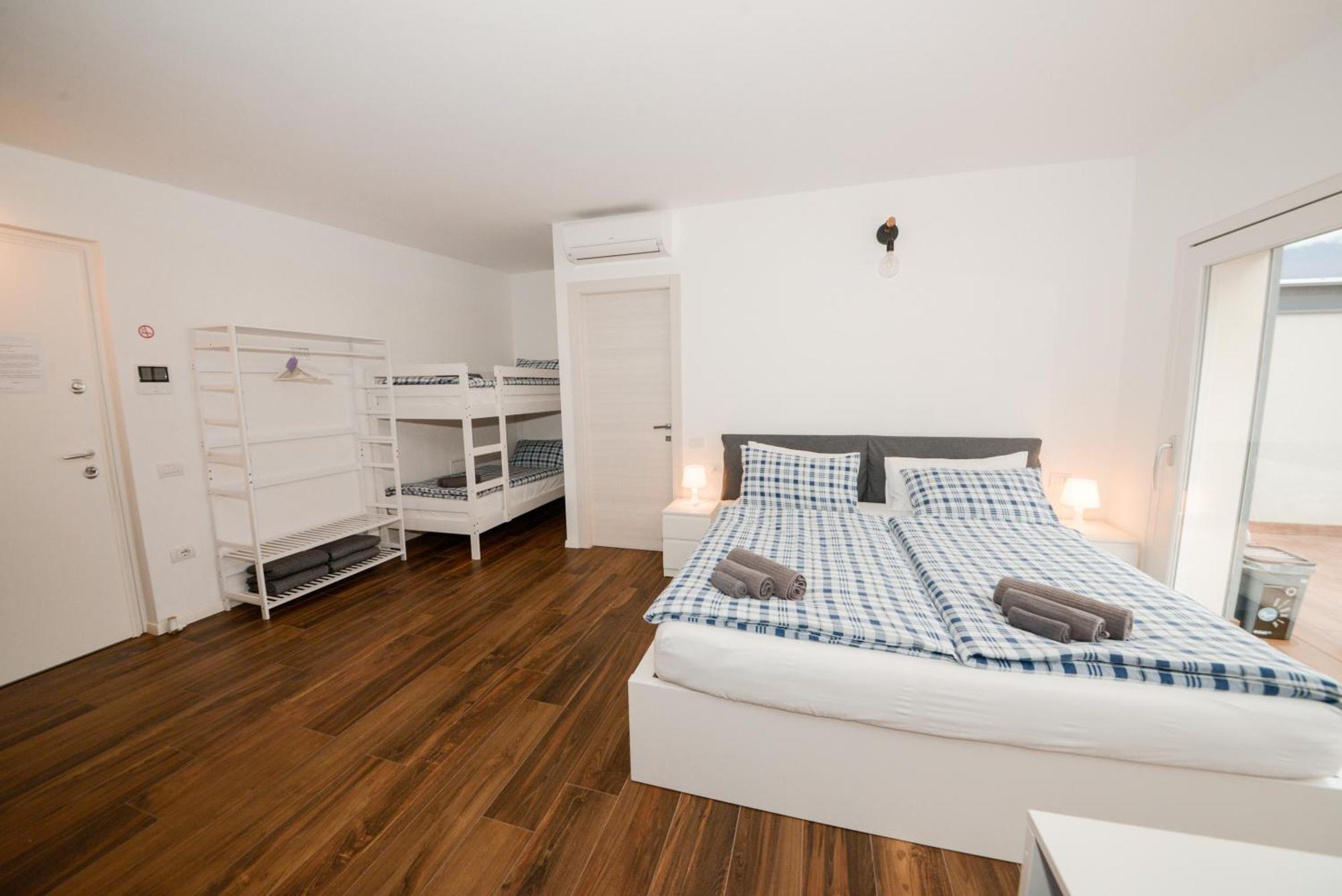 Garda Family & Solarium Appartement Riva del Garda Buitenkant foto