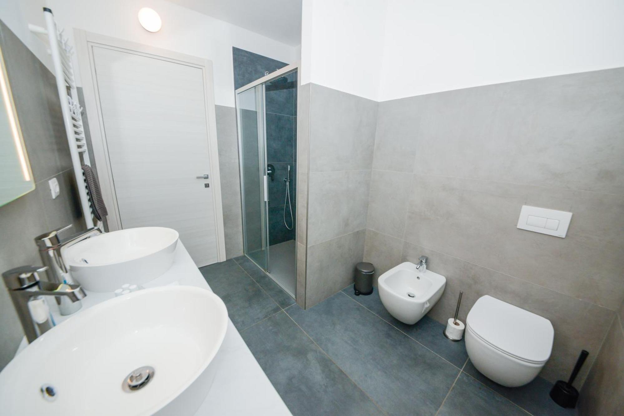 Garda Family & Solarium Appartement Riva del Garda Buitenkant foto